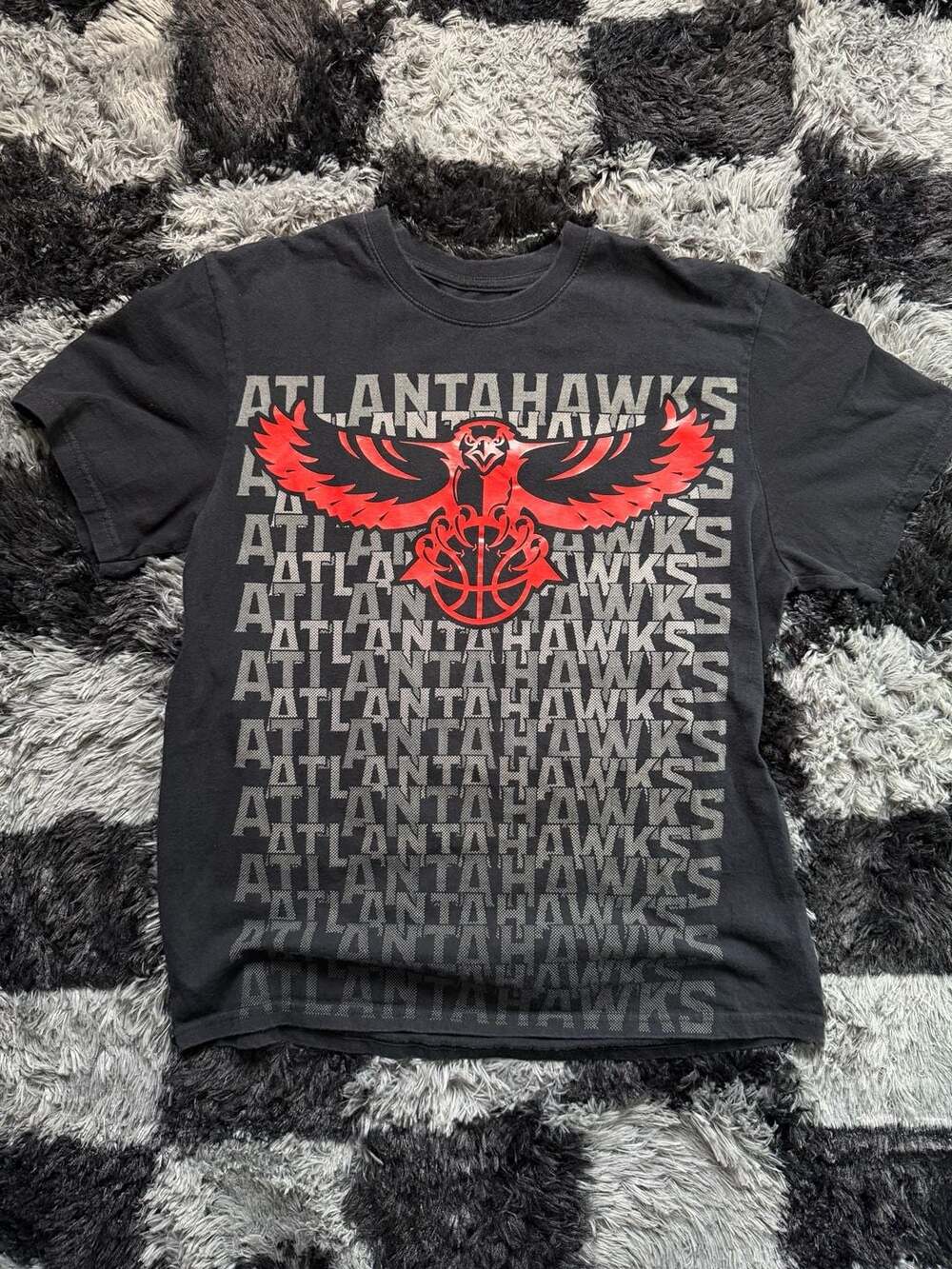 UNK NBA Atlanta Hawks Men's Black Graphic T-Shirt